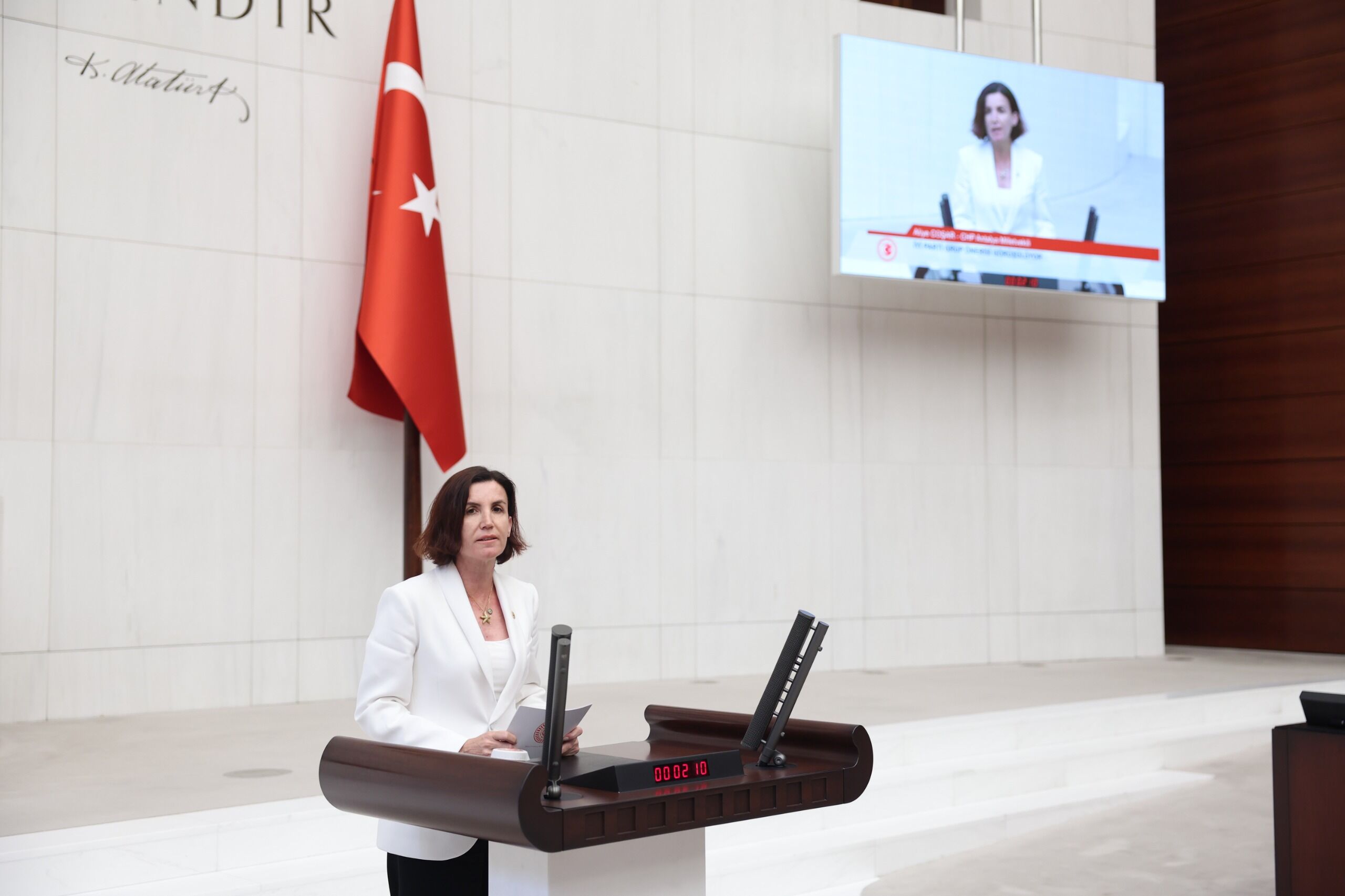 Akdeniz Üniversitesi Hastanesi’ndeki Otopark Ücretlerine Tepki (1)-1
