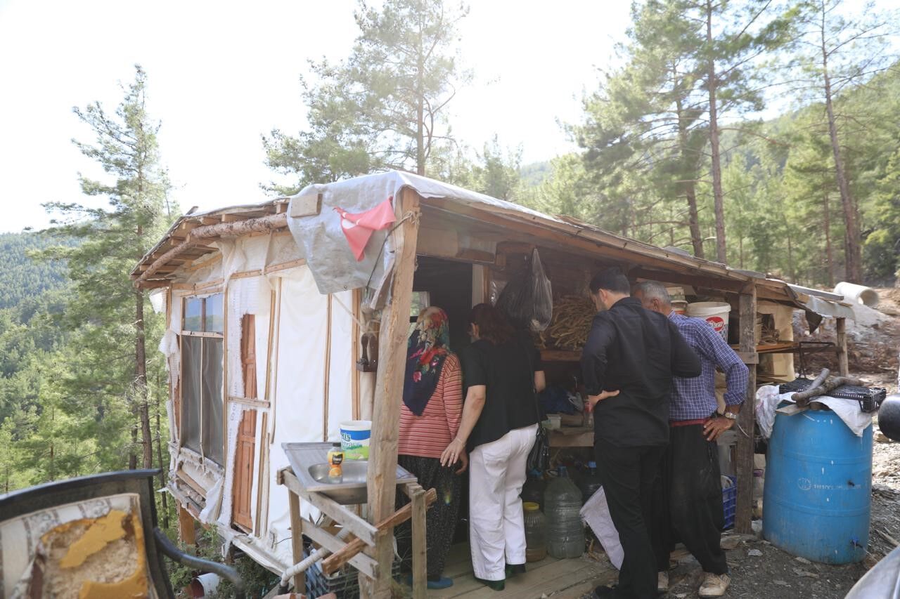 Alanya'da Yaşlı Çift Yeni Yuvasına Kavuştu (4)