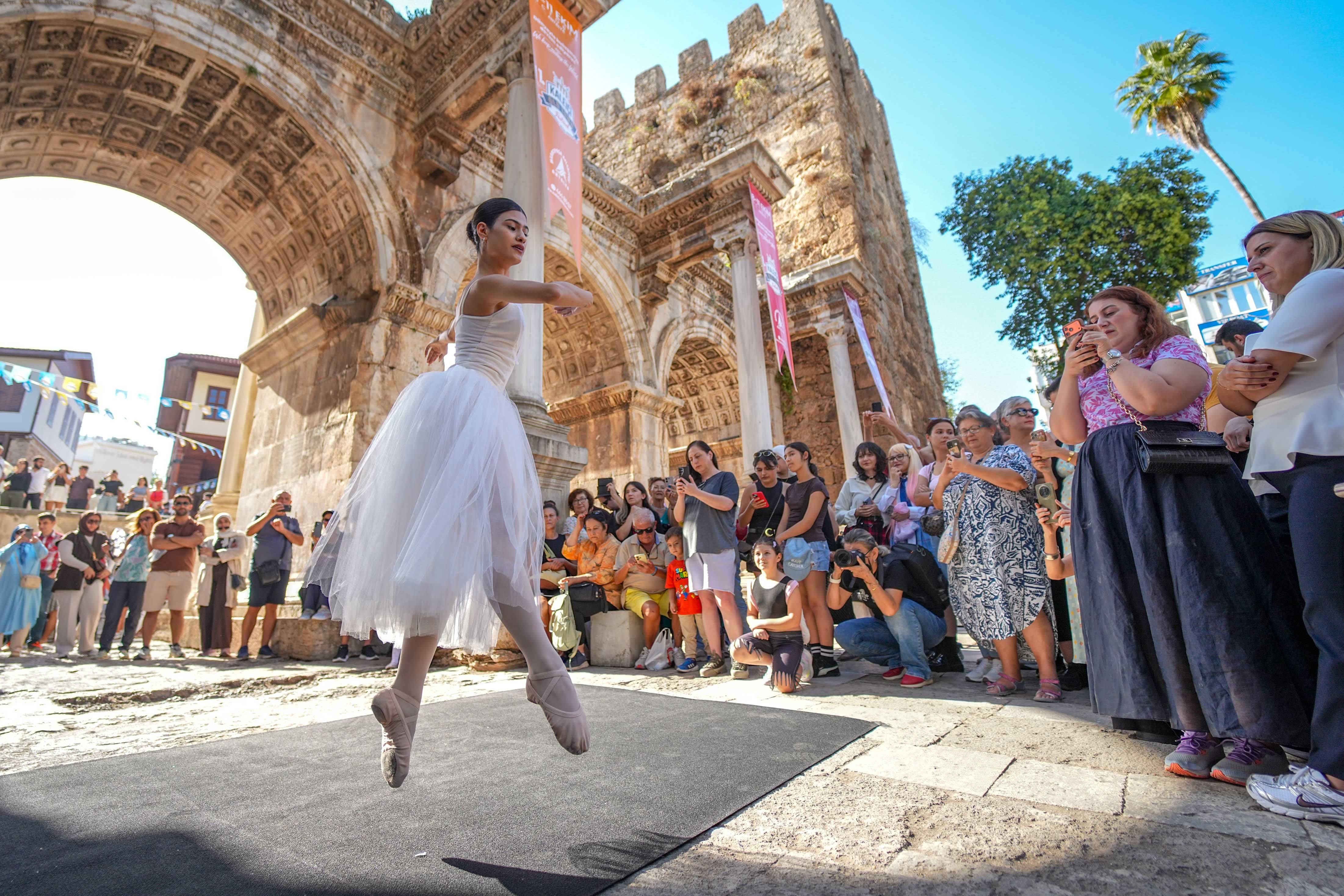Antalya 15 Ülkenin 20 Şehrini Ağırladı (1)