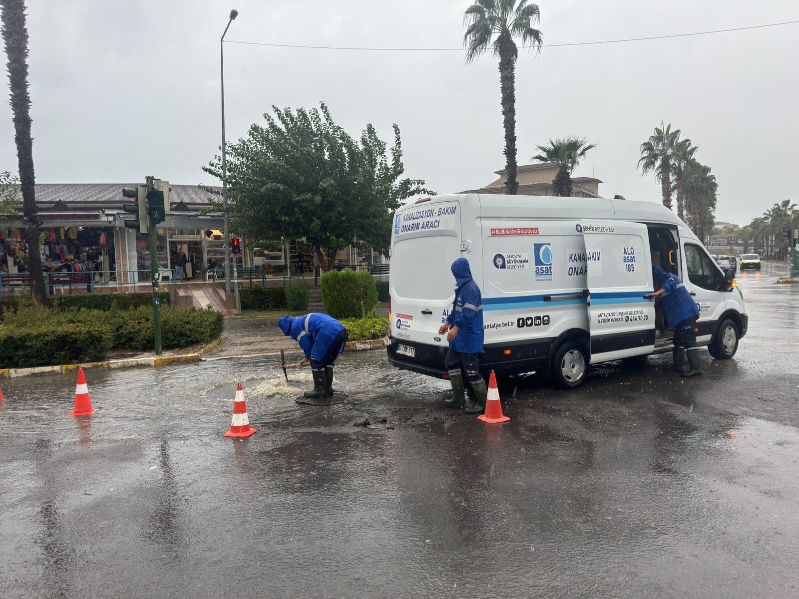Antalya Büyükşehir Belediyesi Büyük Ekiple Teyakkuzda (1)
