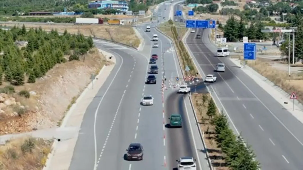 Antalya Denizli Yolundaki Geçişler Kapatılacak (2)