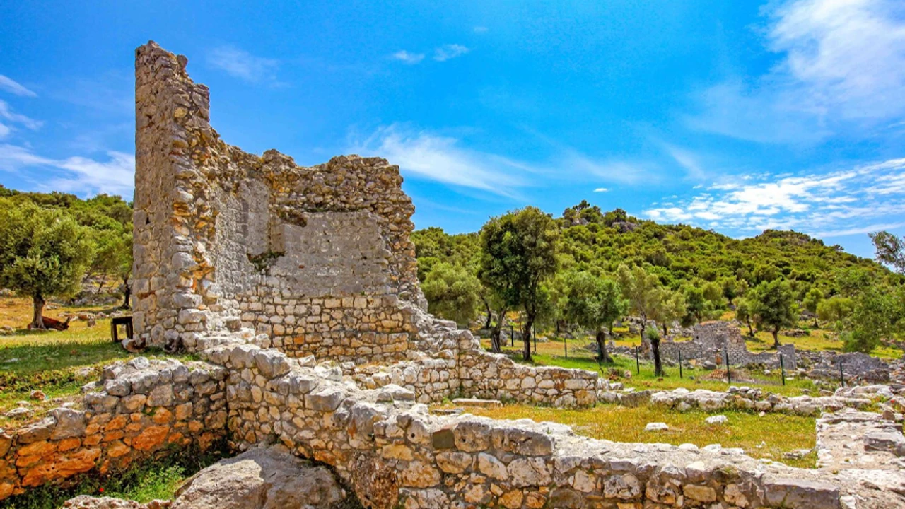 Antalya Ve Isparta'da Yeni Arkeolojik Sit Alanları Tescillendi-1