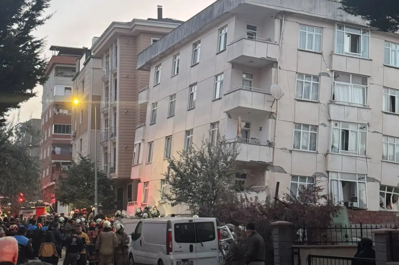 Antalya’da 480 Bin Binanın Yarısı Için Kritik Uyarı ‘Bomba Üzerinde Oturuyorlar’” (1)