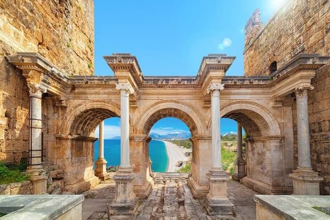 Antalyada Bir Gunde Nereler Gezilir (3)