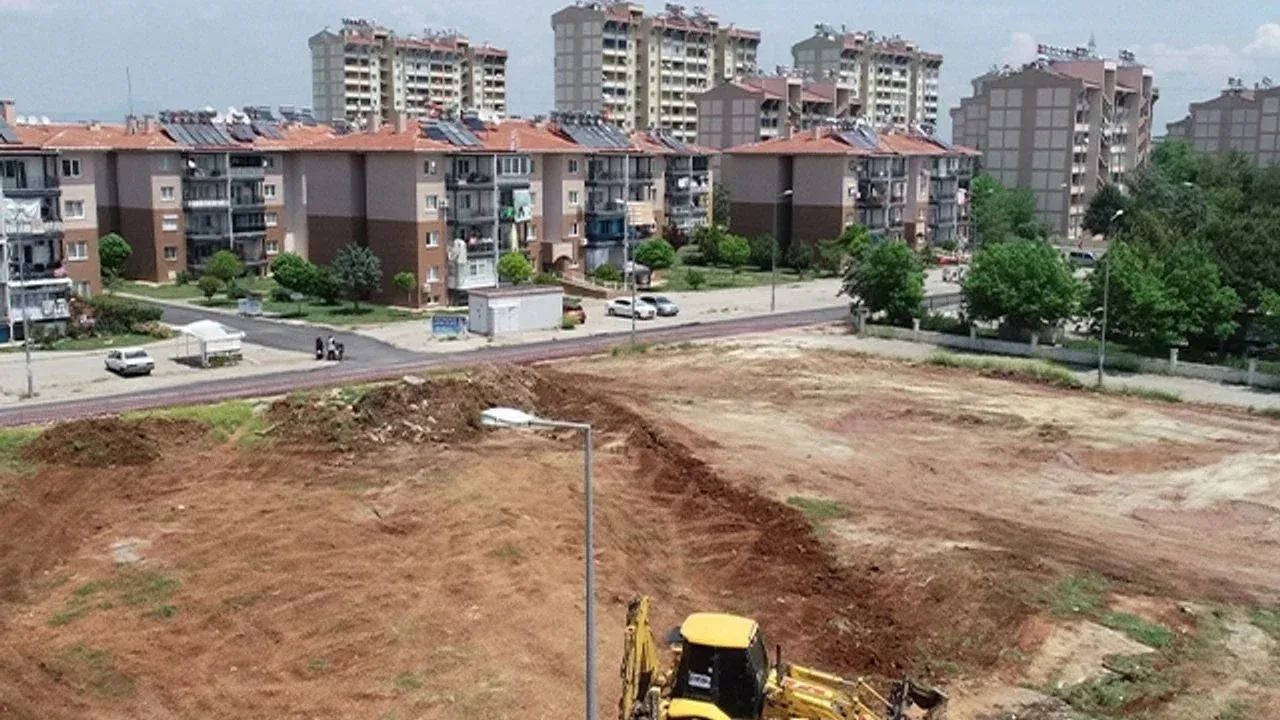 Antalya’da Bir Mahallede Her Sabah Aynı Mesaja Uyanıyor (2)-1