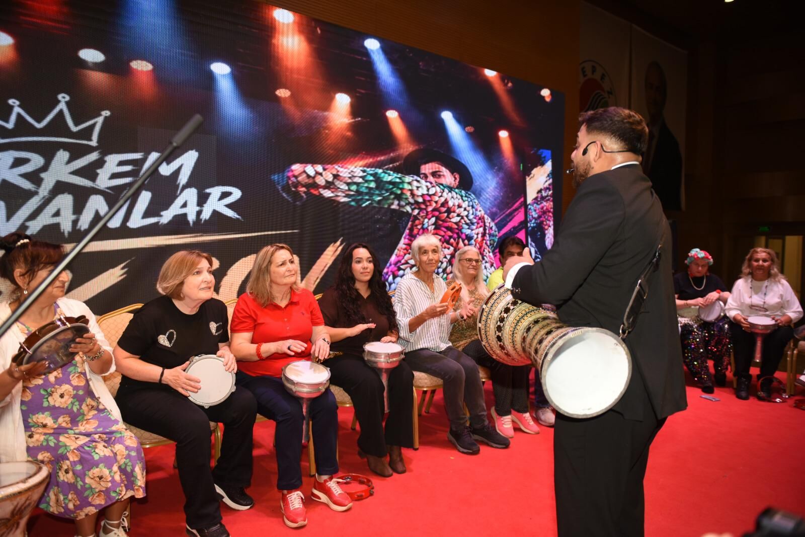 Antalya’da Dikkat Çeken Festival Kuşaklar Buluştu (6)