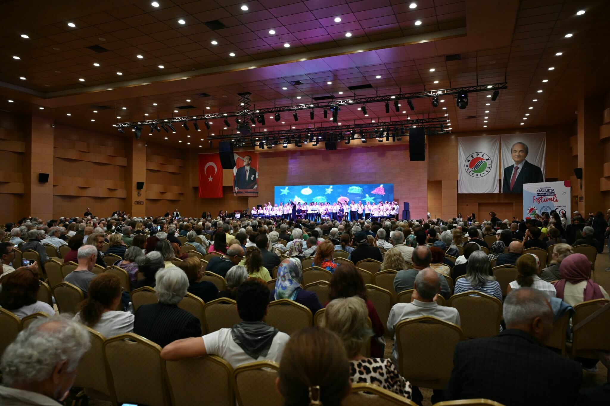 Antalya’da Dikkat Çeken Festival Kuşaklar Buluştu (7)