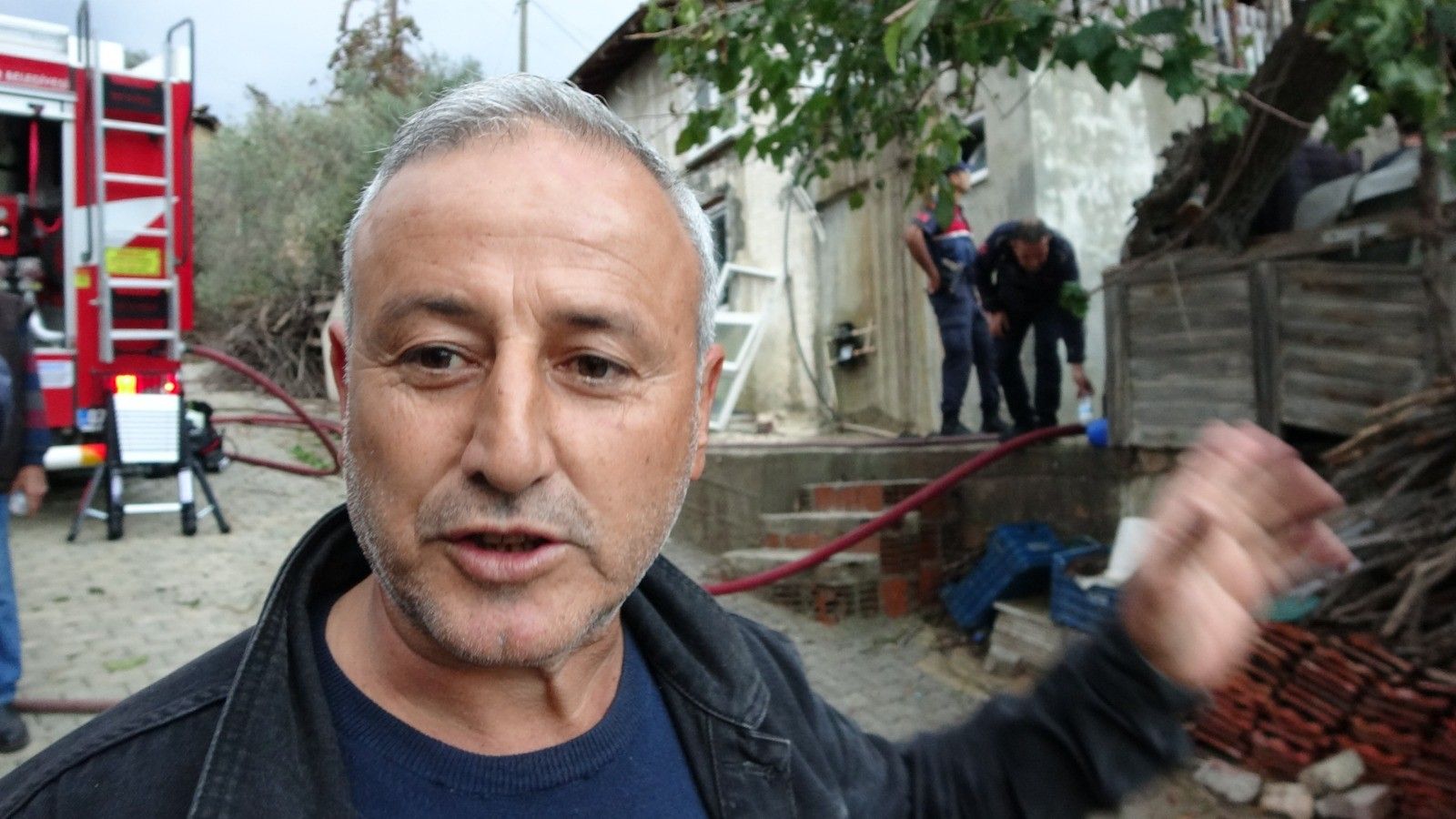 Antalya’da Odun Yakmak Isterken Evi Yaktı (1)