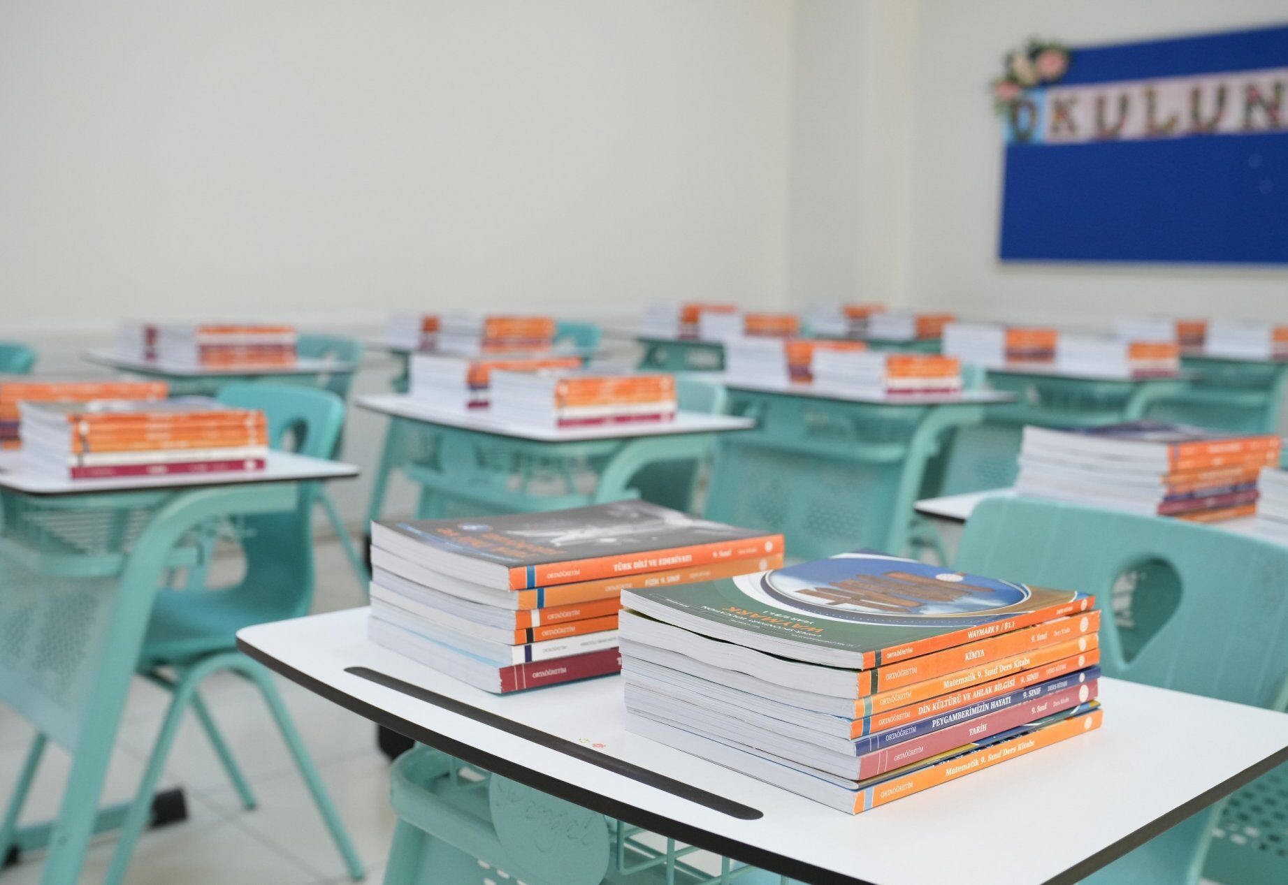 Antalya’da Okul Ve Kaynak Kitap Iddiası! Veliler Denetim Istedi (4)