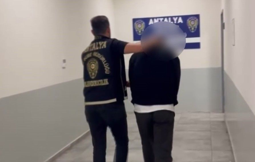 Antalya’da Sahte Polisin Dolandırıcılığı Pes Dedirtti (4)
