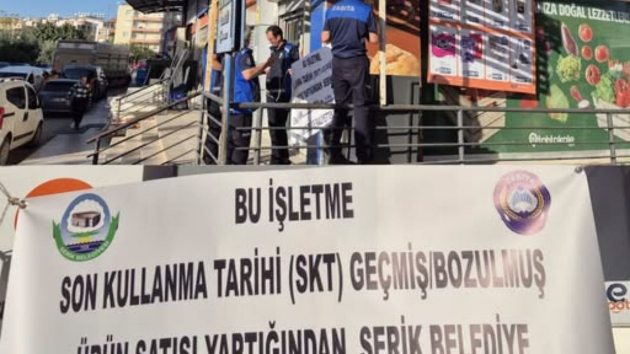 Antalya’da Zincir Markete Kapatma Cezası! 3 Gün Mühürlendi (3)