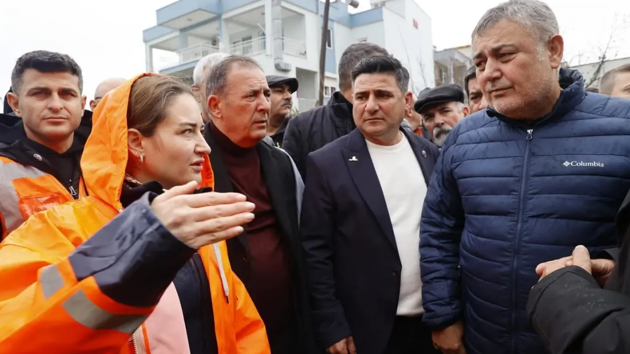 Antalya’daki Su Baskınından Sonra Yetki Tartışması Yeniden Gündemde (5)