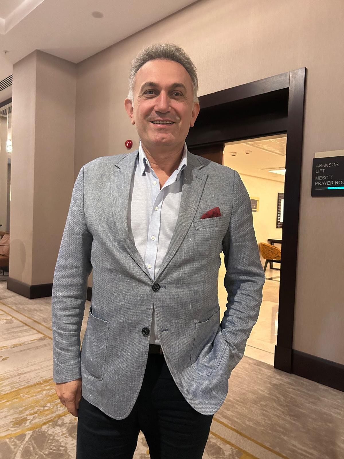 Antalya’nın Ünlü Turizmcisi 3 Yılda Tanınmaz Hale Geldi! Hamit Kuk, Yaşadığı Büyük Değişimi Anlattı (3)