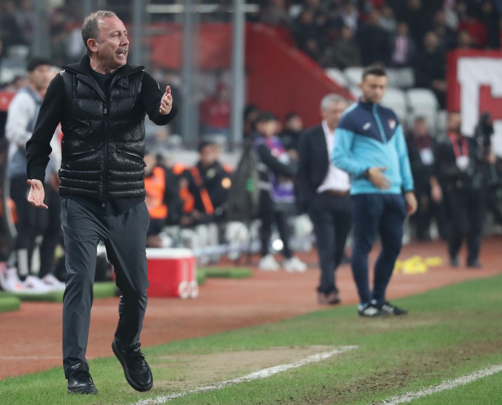 Antalyaspor’dan Milli Takım Teknik Patronluğuna! Sinan Boztepe’nin Sergen Yalçın Sözü Tekrar Gündemde (2)