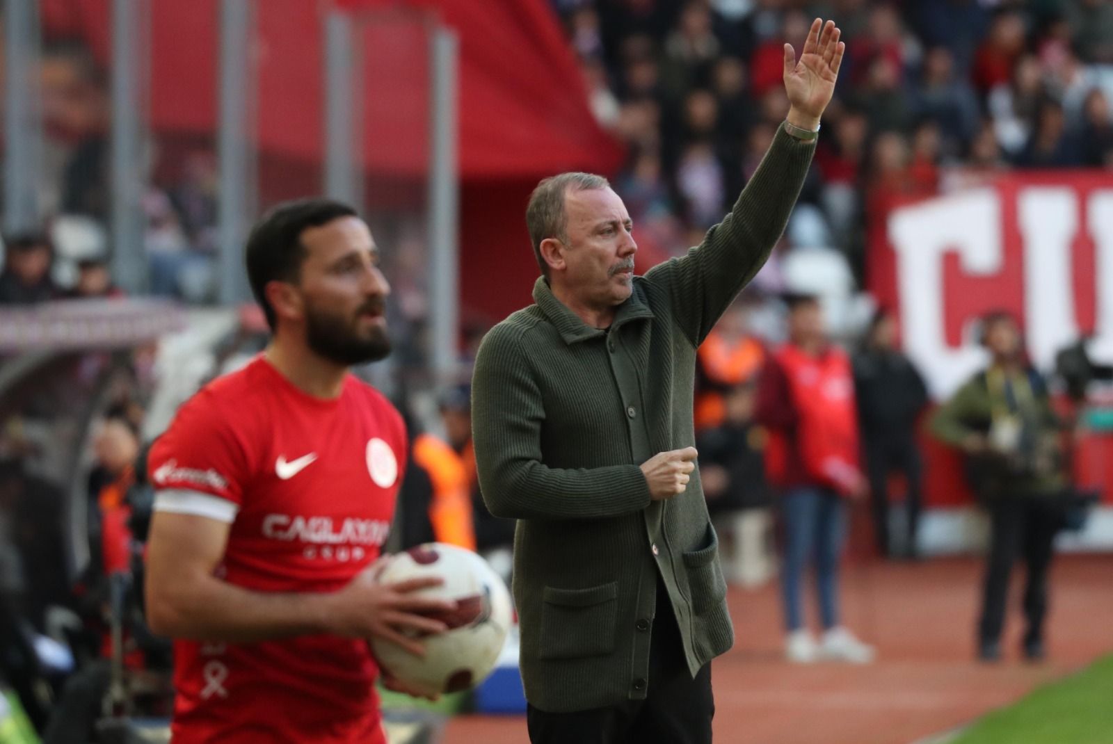 Antalyaspor’dan Milli Takım Teknik Patronluğuna! Sinan Boztepe’nin Sergen Yalçın Sözü Tekrar Gündemde (4)