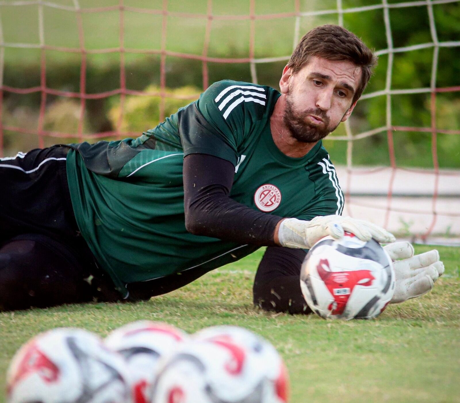 Antalyaspor’un Ekonomik Krizde Ilginç Tablo! Oynamadan Milyonlar Kazanıyorlar (6)