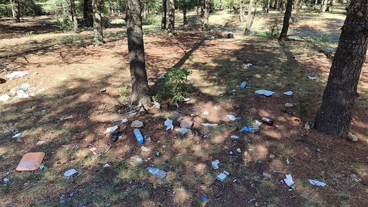 Baskan Cottan Cevre Kirliligi Uyarisi (1)-1