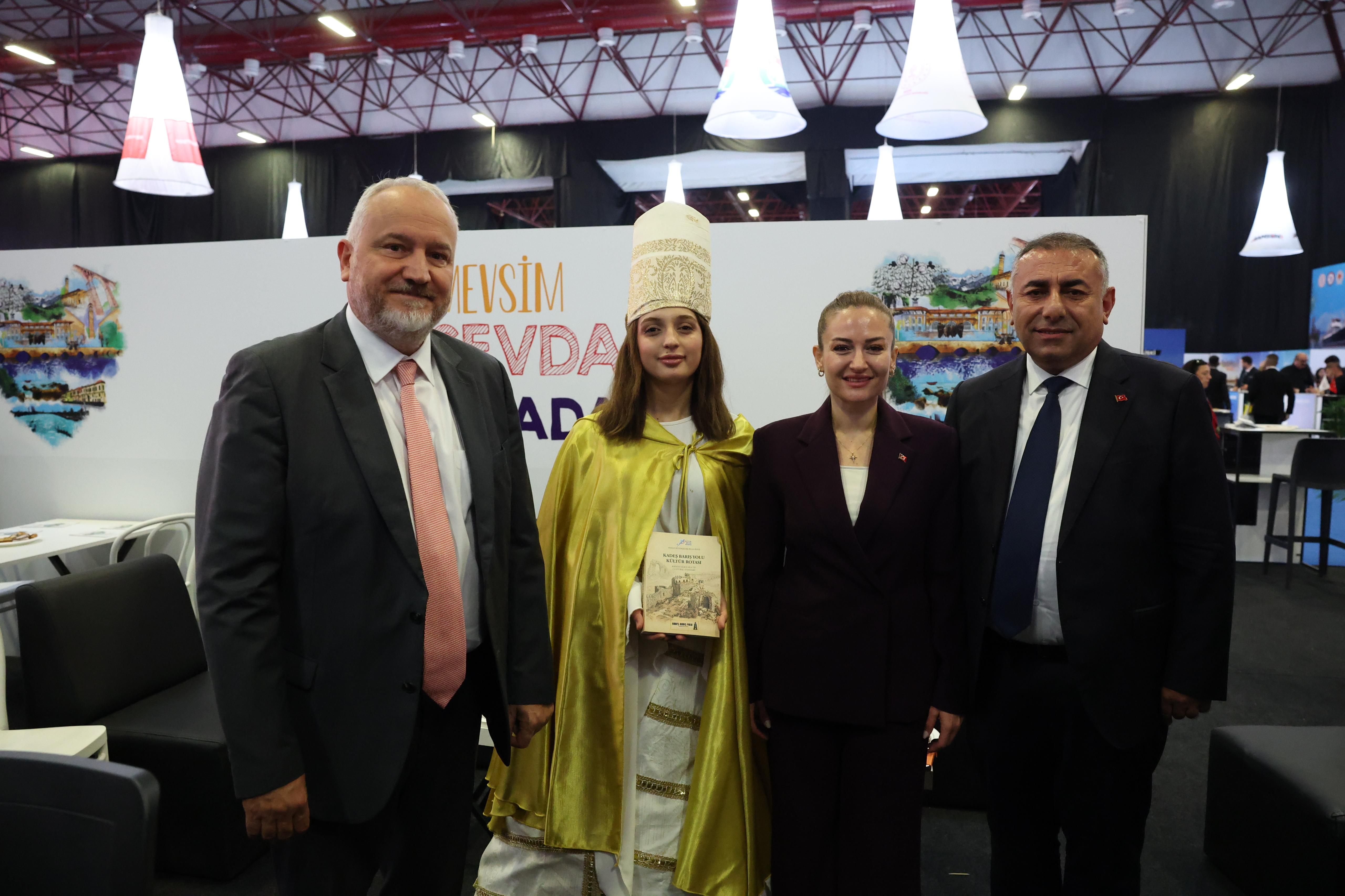 Büşra Özdemir Konuştu! Antalya'da Turizm Büyüyor, Peki Antalyalı Ne Kazanıyor (3)