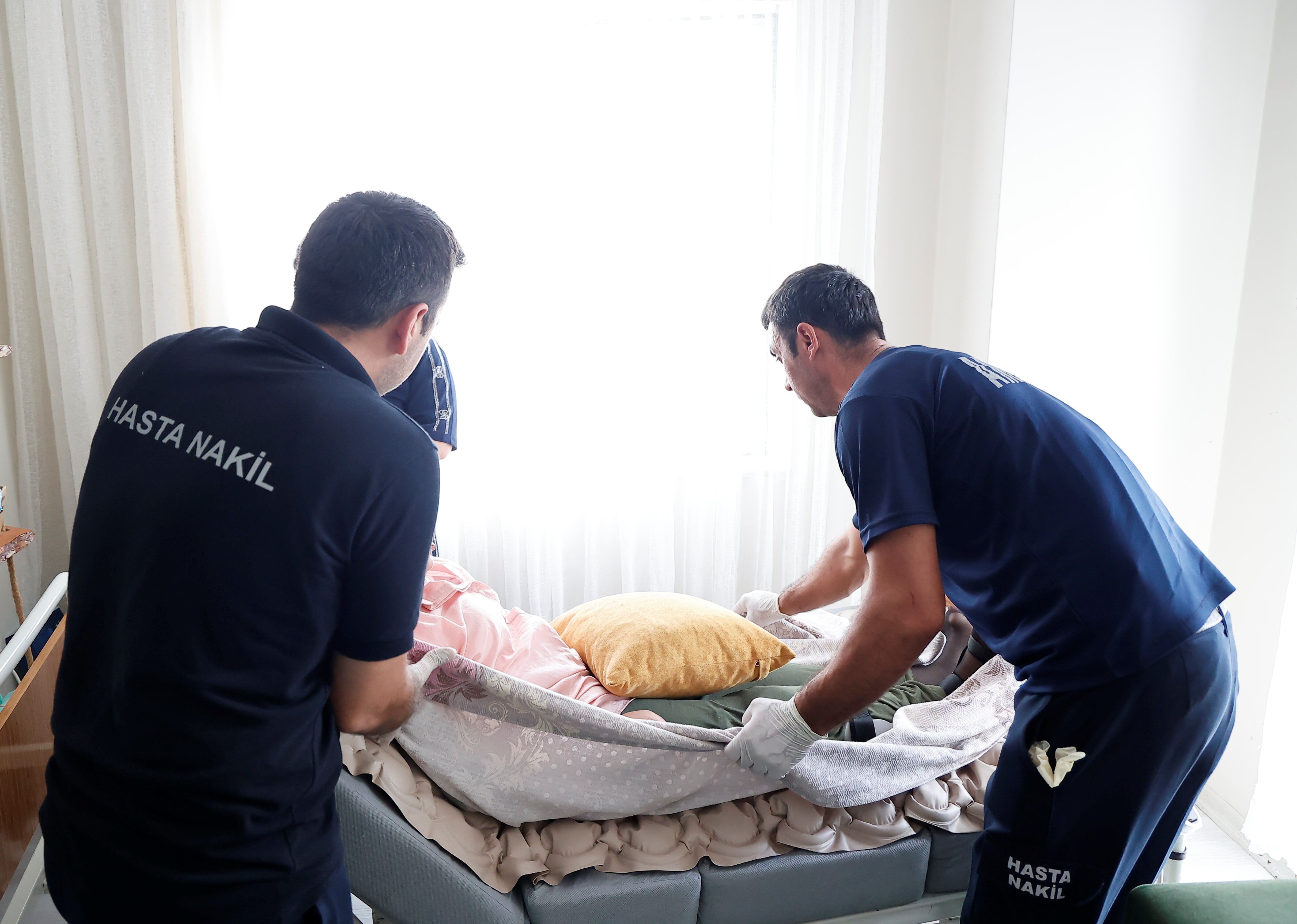 Büyükşehir’in Evde Sağlık Hizmetleriyle Vatandaşların Yüzleri Gülüyor (3)