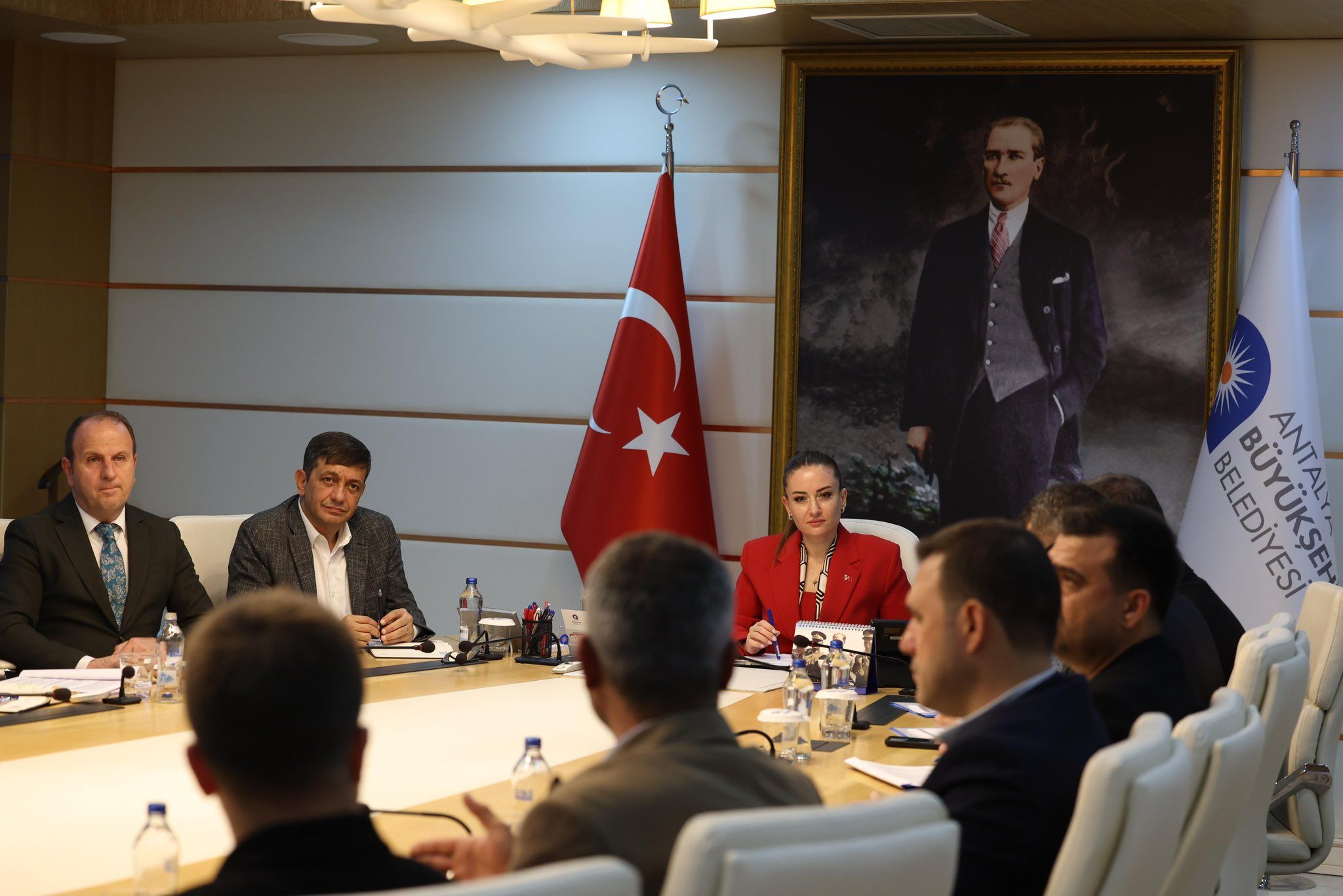 Calkaya Planinin Iptali Sonrasi Busra Ozdemirden Toplanti (2)