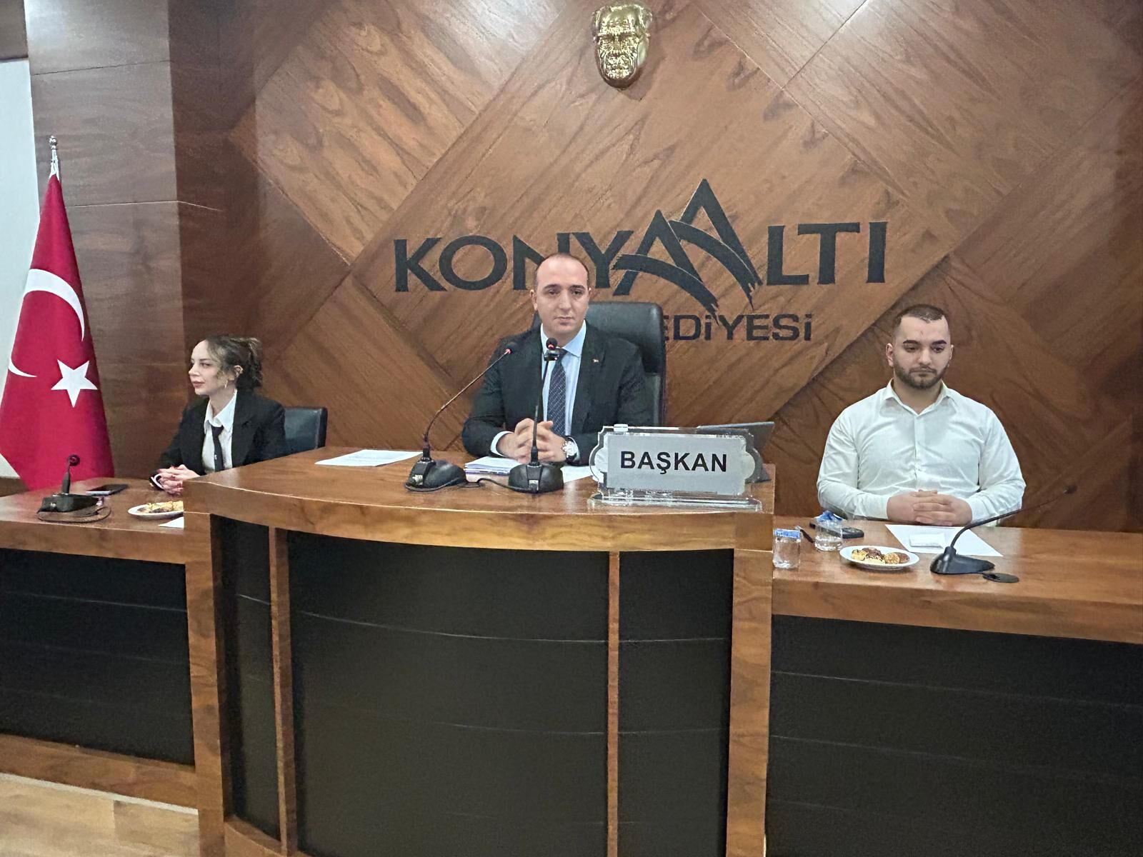 Cem Kotan Chp’den Istifa Etti Belediyede Adım Atacak Yer Kalmadı (1)