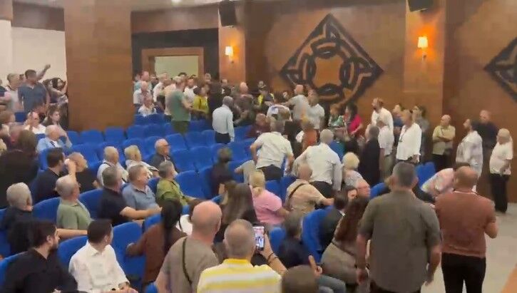 Cem Kotan Chp’den Istifa Etti Belediyede Adım Atacak Yer Kalmadı (3)