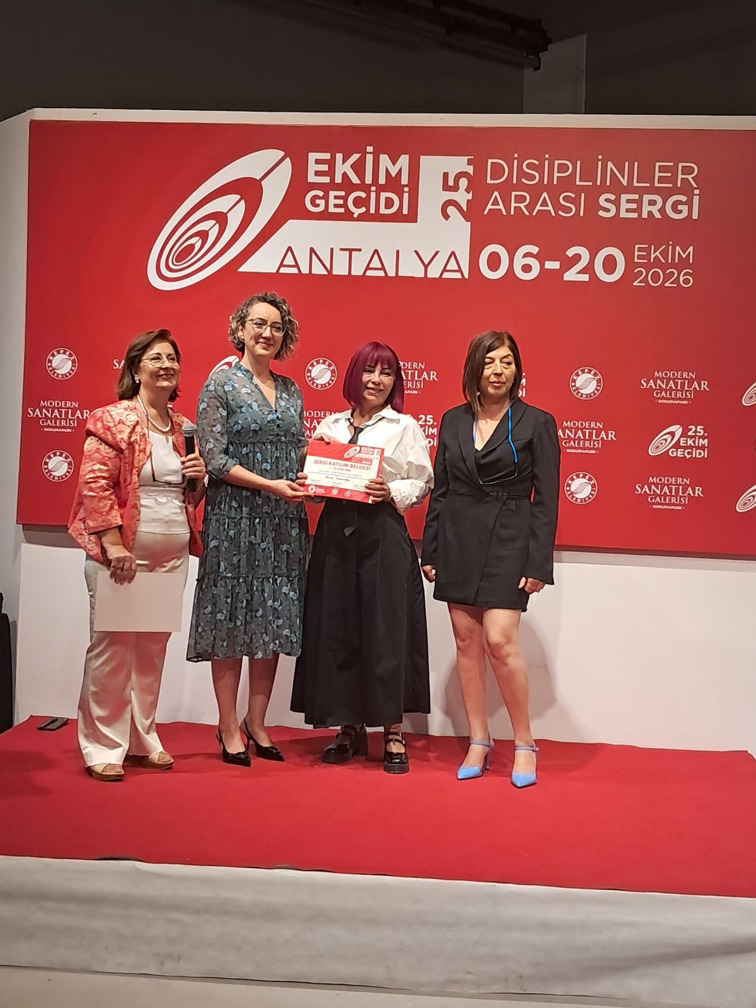 Cumhuriyetin Sanat Geçidi Antalya’da 59 Sanatçı, 100 Eser (1)