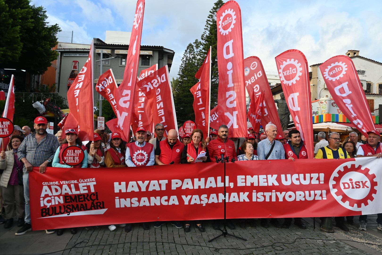 Di̇sk Genel Başkanı Çerkezoğlu Antalya'dan Iktidara Seslendi (1)