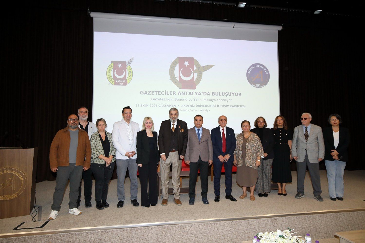 Doktor Rektör Gazetecilere, Gazetecilik Dersi Verdi (11)