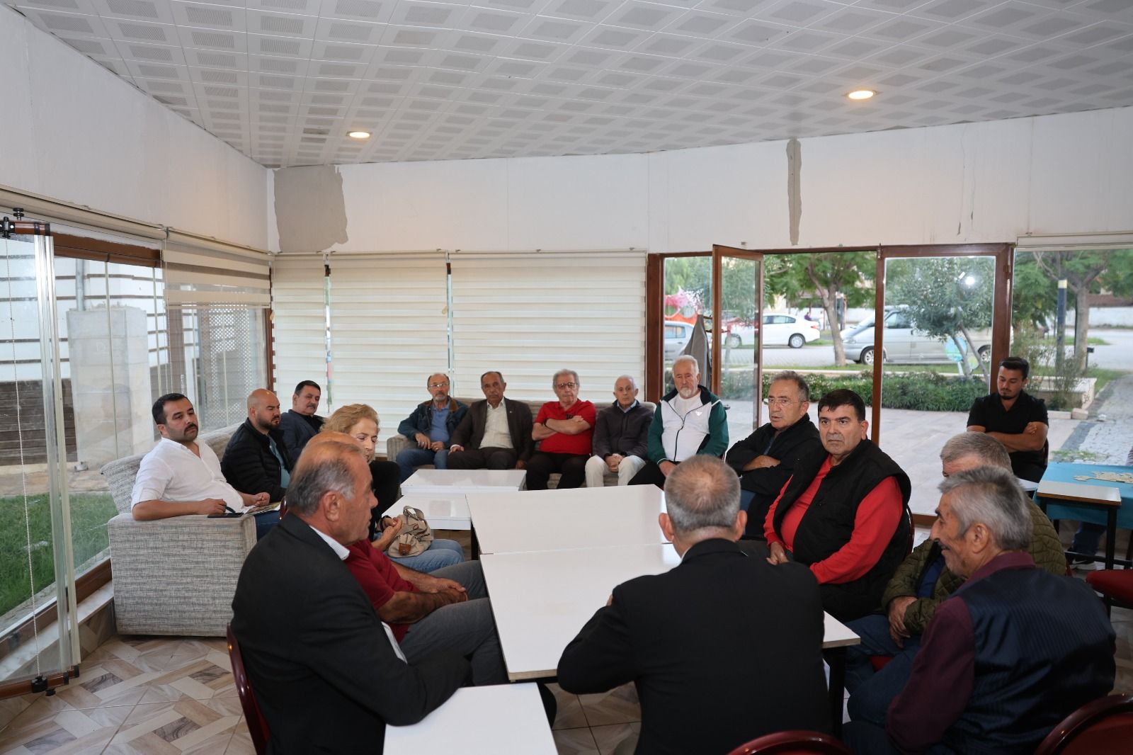 Döşemealtı Belediye Başkanı Menderes Dal Sorunları Dinledi (4)