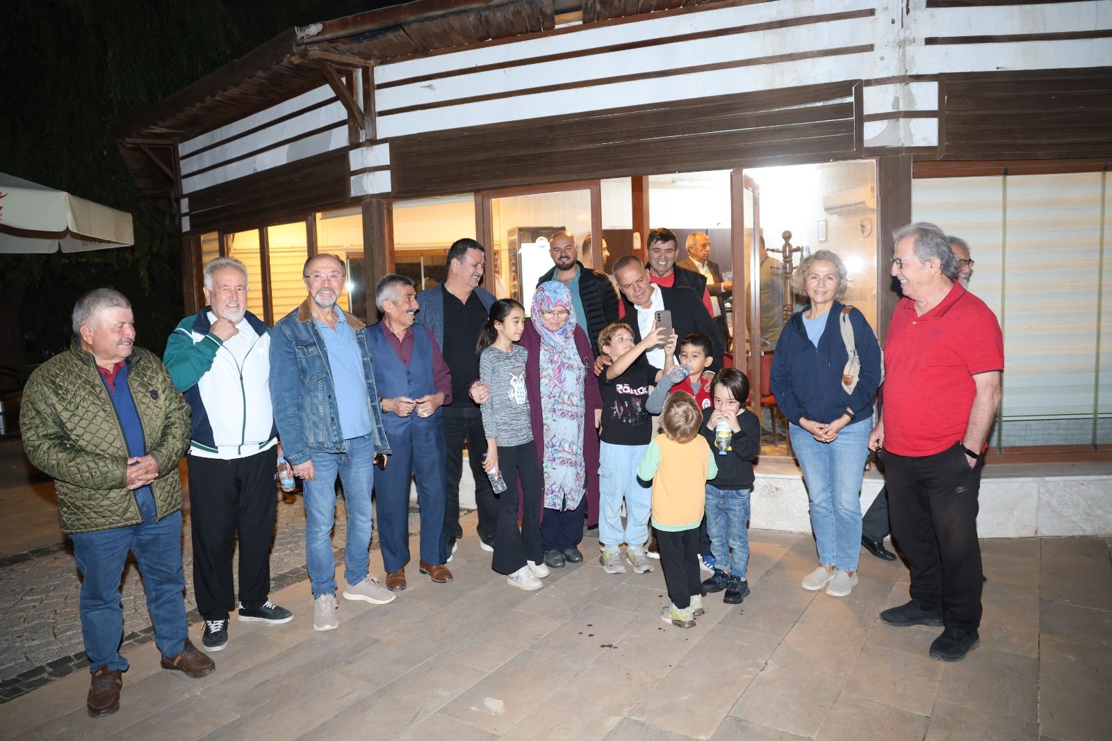 Döşemealtı Belediye Başkanı Menderes Dal Sorunları Dinledi (9)