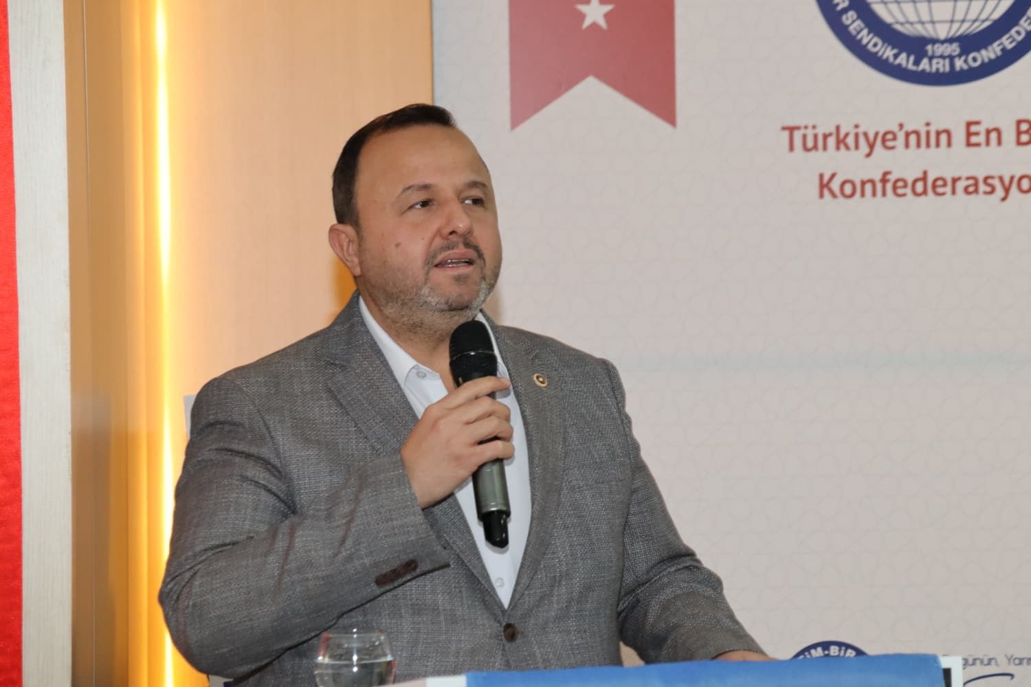 Eğitim Bir Sen Antalya Şubesi Yeni Başkan Belli Oldu (2)