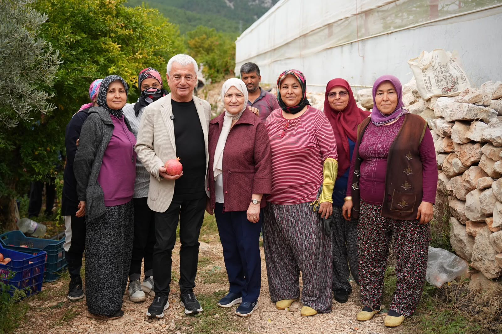 Finike Belediye Başkanı Mustafa Geyikçi’den Kadınlara Büyük Destek (3)
