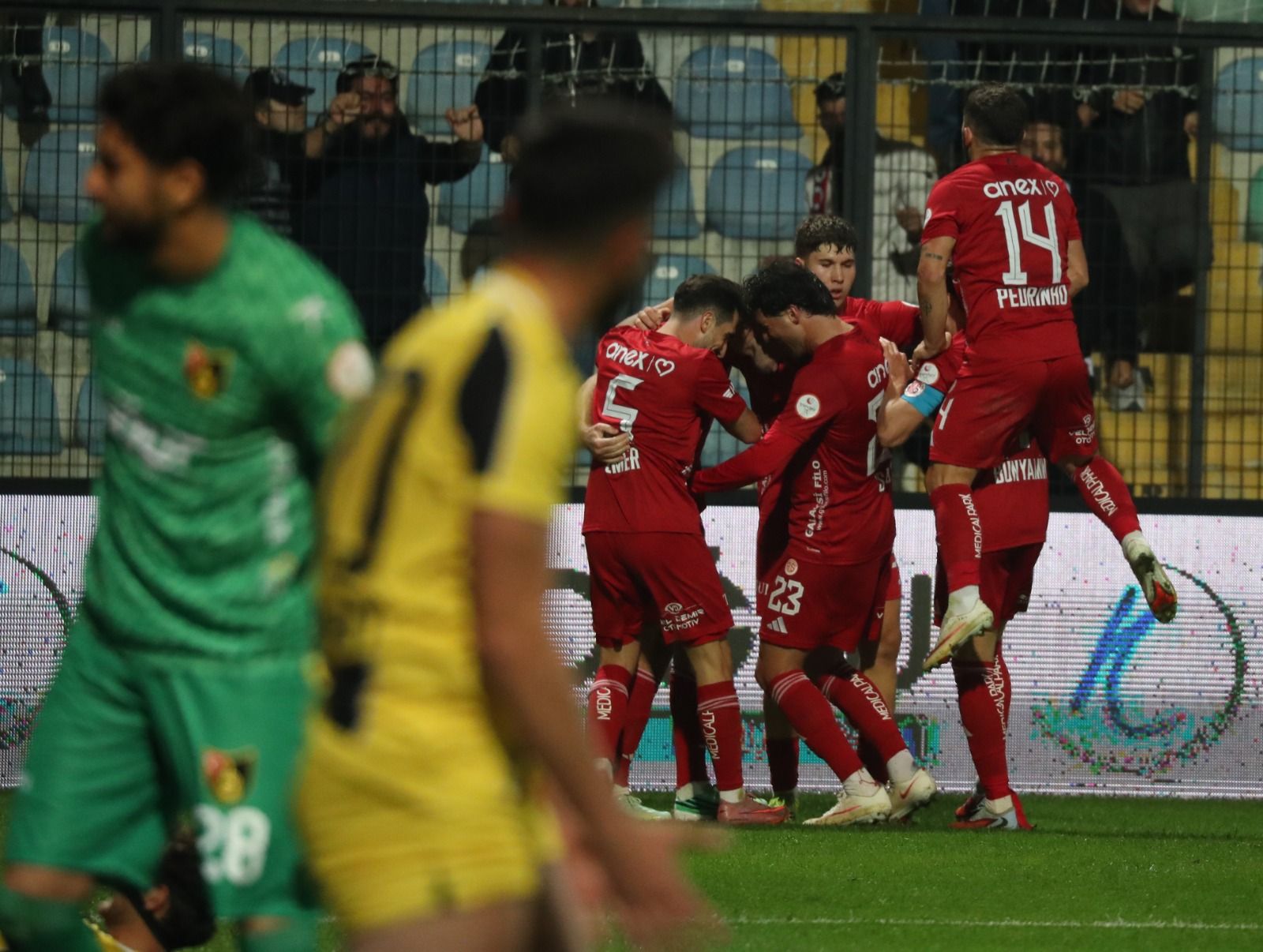 İstanbulspor’u 2 Yenen Antalyaspor Play Off Hattında (6)