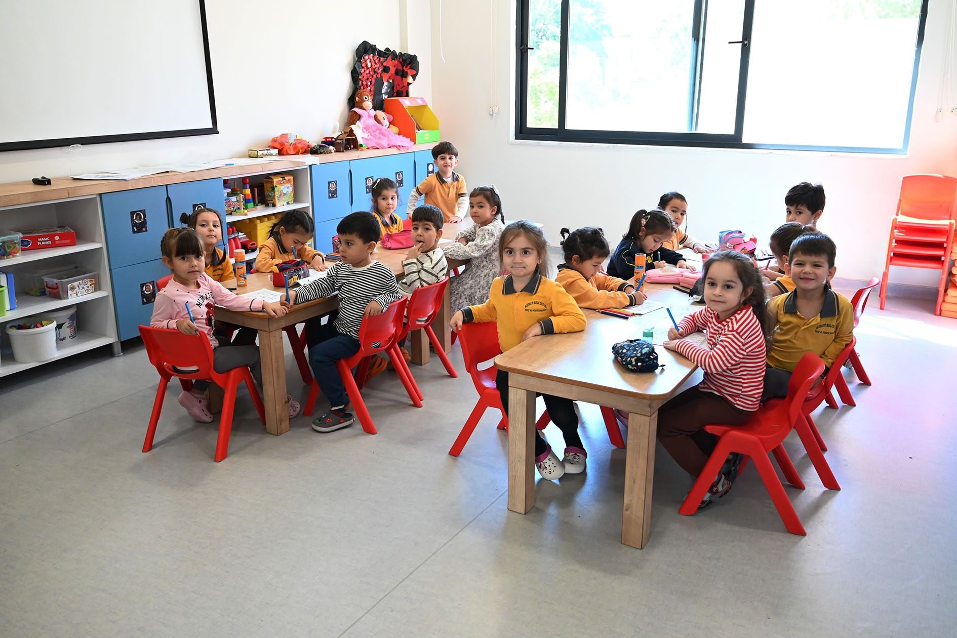 Kemerde Egitime Gonul Veren Cifte Topaloglundan Tesekkur Ziyareti (3)