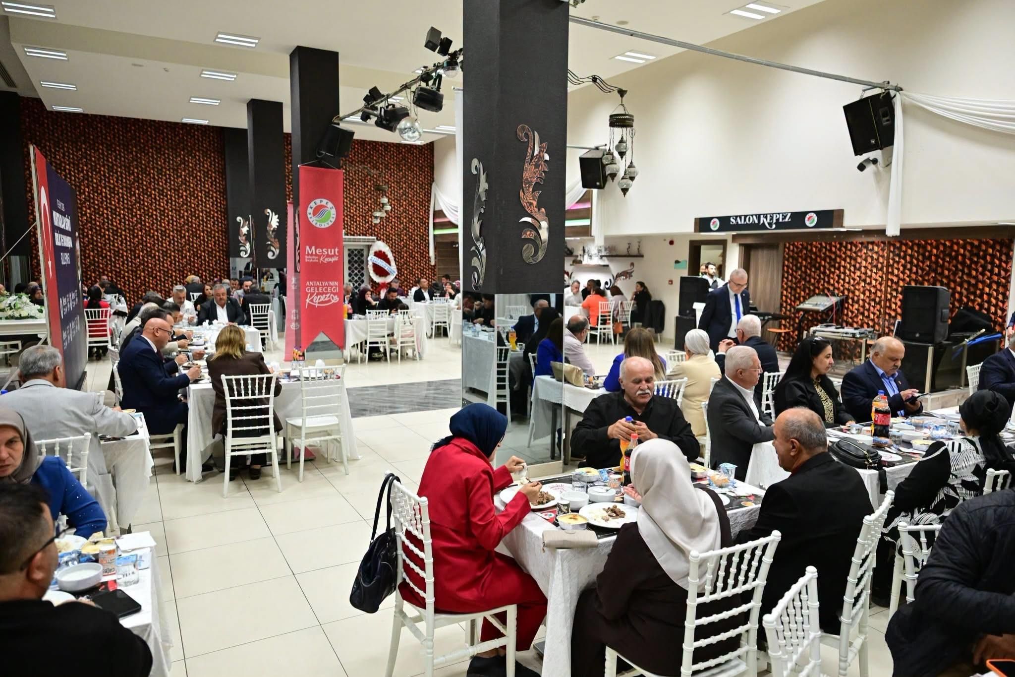 Kepez Belediye Başkanı Mesut Kocagöz’den Muhtarlara Övgü Dolu Sözler (3)