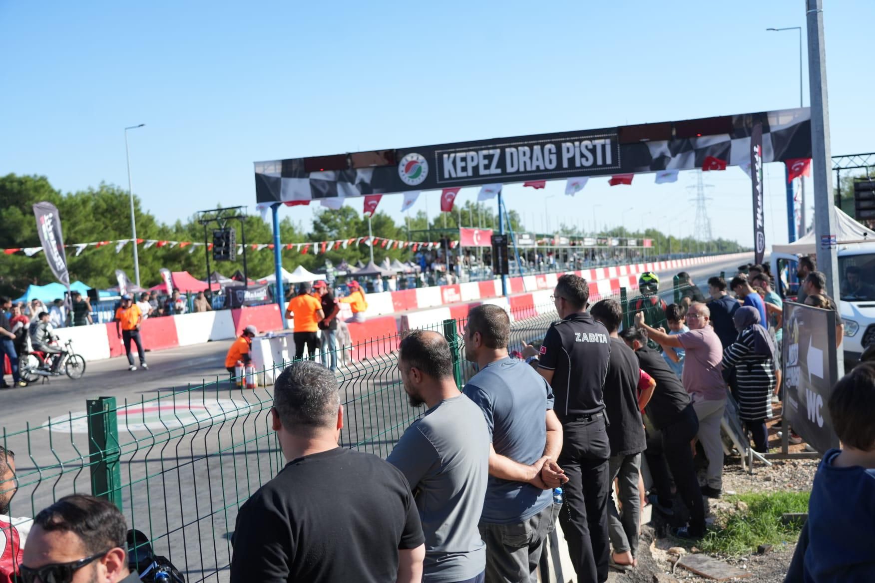 Kepez’de Hız Tutkunları Piste Çıktı (4)
