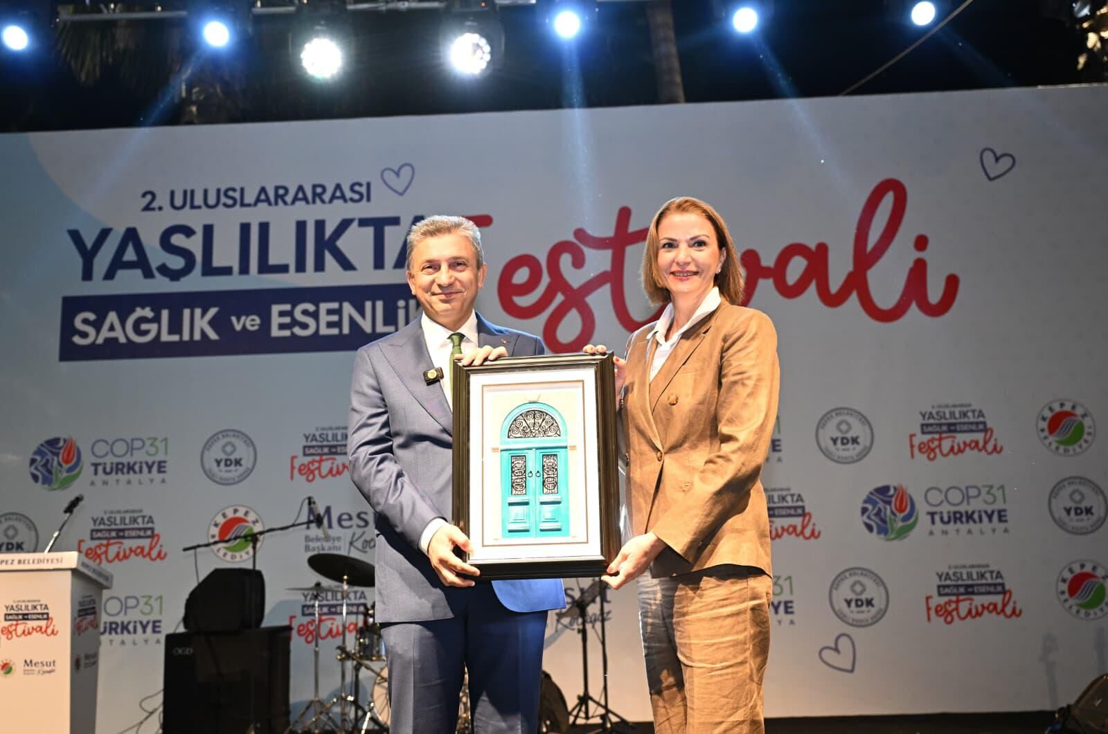 Kepez’de Ikinci Bahar Çiçek Açtı! 11 Ülkeden Bilim Insanı Kepez’de Buluştu (1)