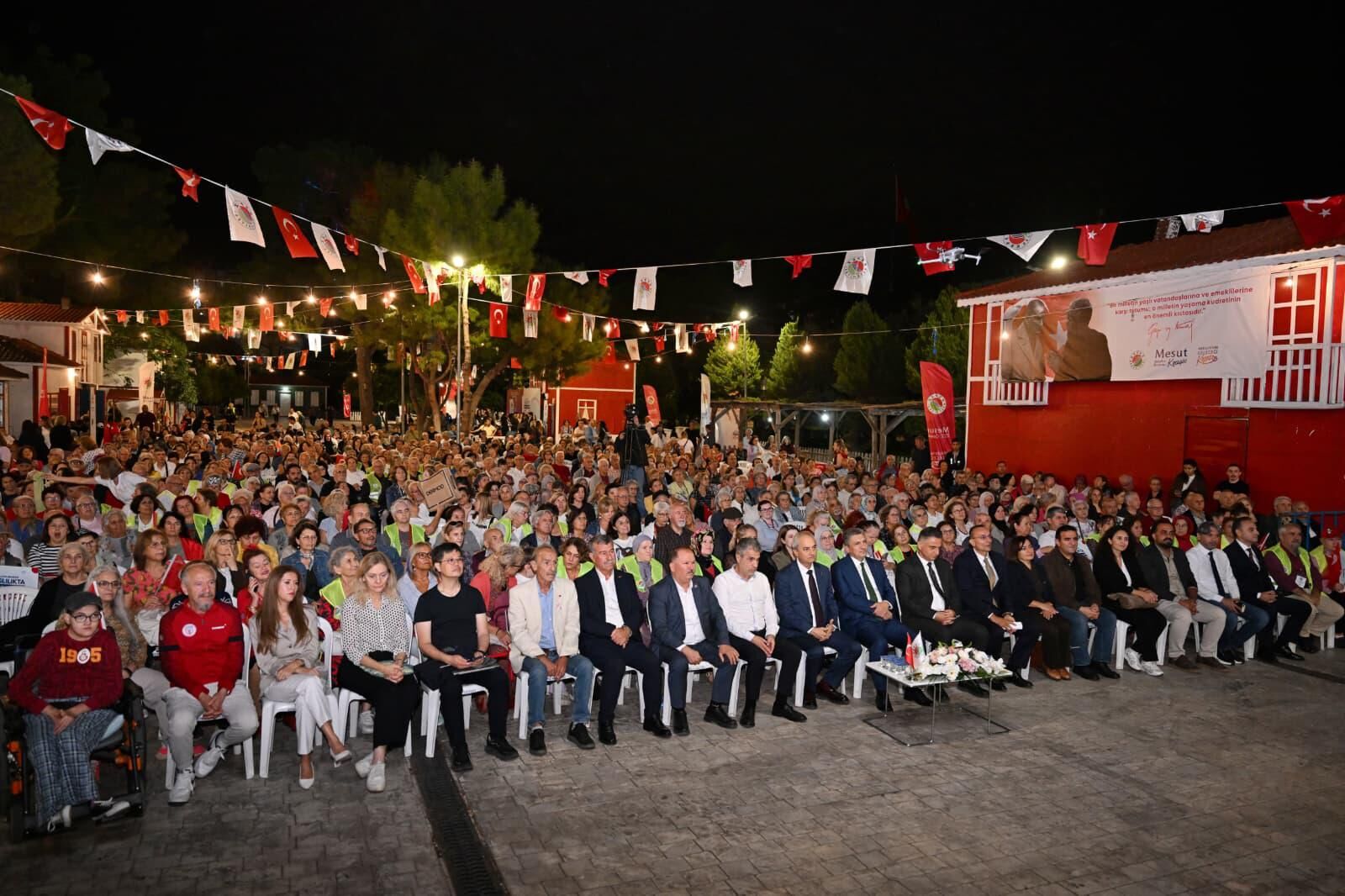 Kepez’de Ikinci Bahar Çiçek Açtı! 11 Ülkeden Bilim Insanı Kepez’de Buluştu (12)