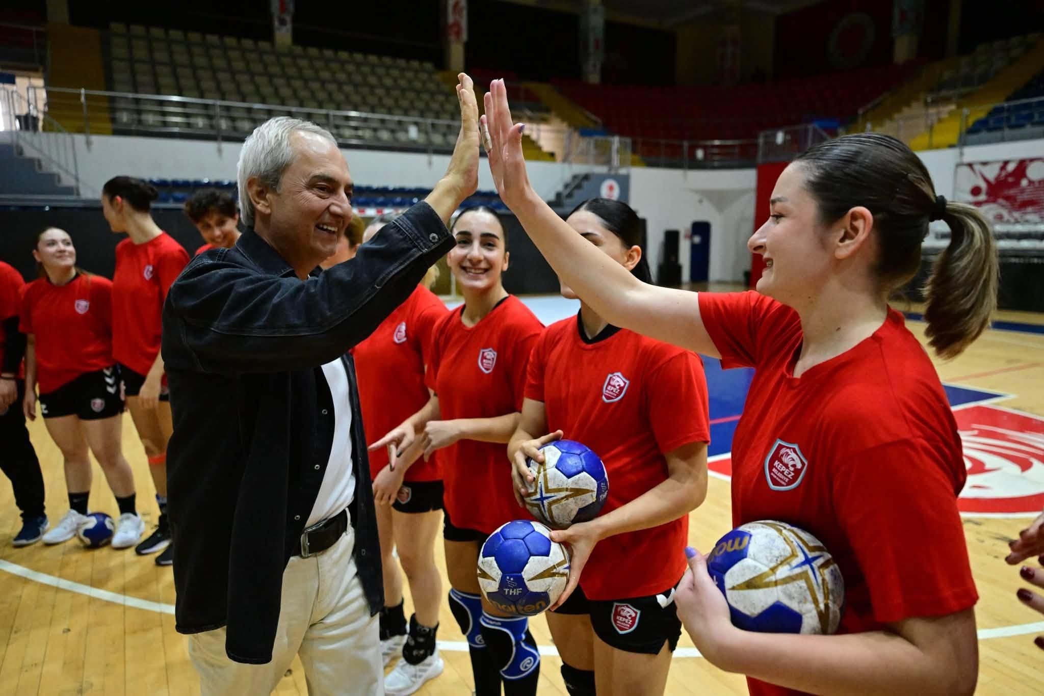 Kepez’in Sultanları İzmir’i Mağlup Etti (2)