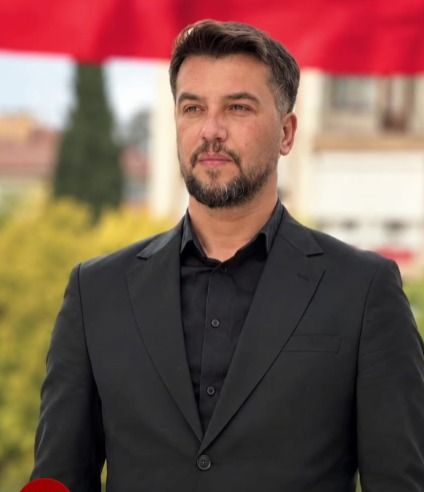 Korkuteli Chp’de 3 Istifa Birden! Görevlerine Bağımsız Devam Edecekler (3)