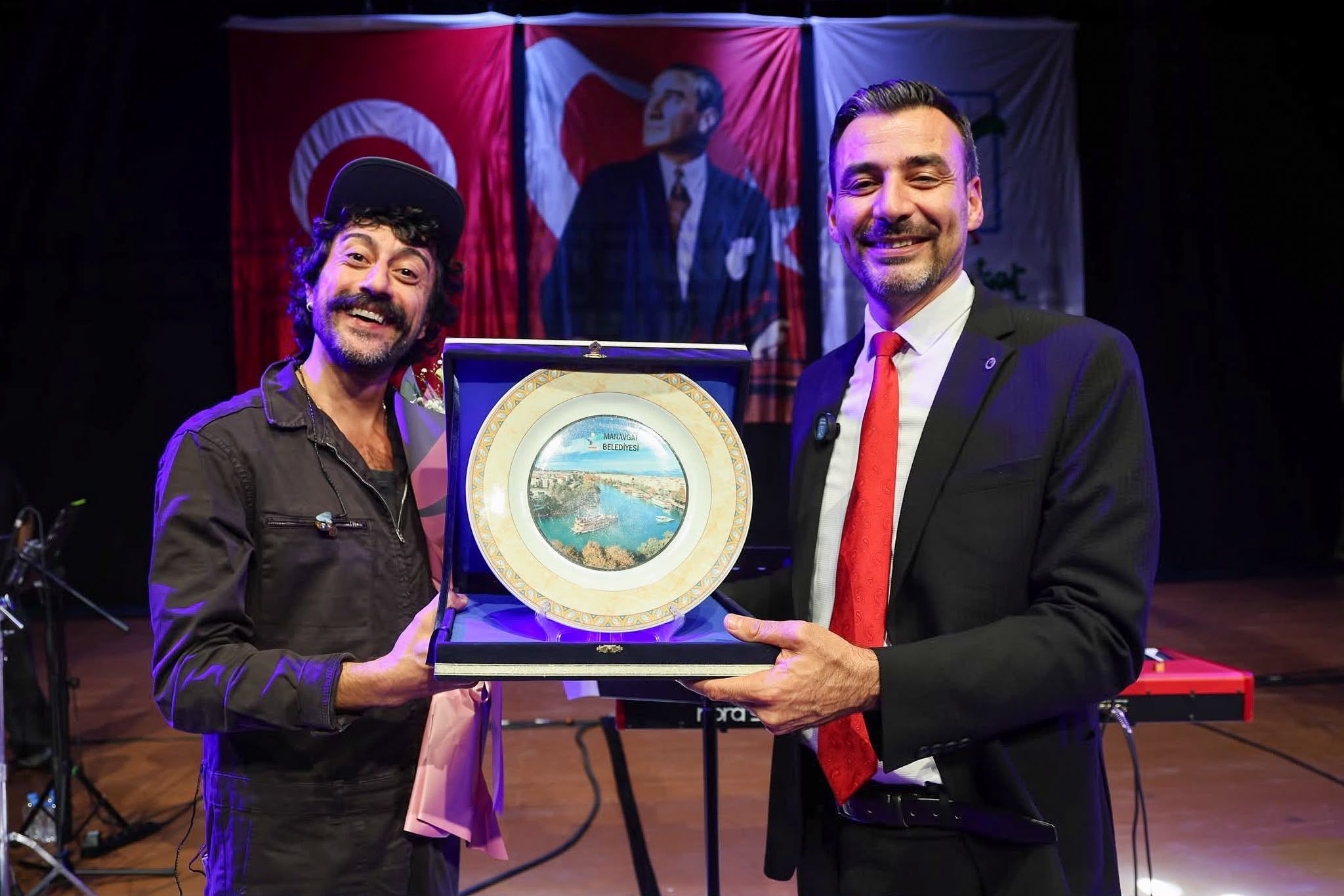 Manavgat’ta Cumhuriyet Coşkusu Cümbüş Cemaat Konseriyle Taçlandı (4)