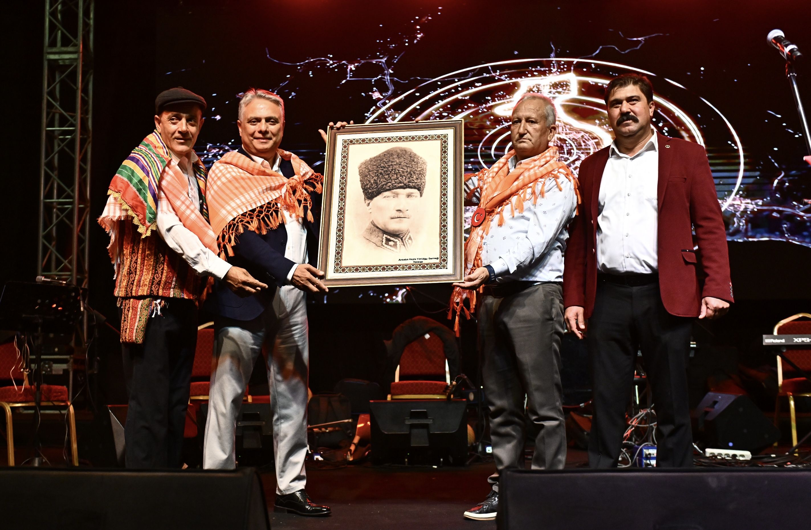 Muratpaşa Belediyesi Belediye Başkanı Uysal; “Yörükler Memleketin Yapı Taşıdır” (4)