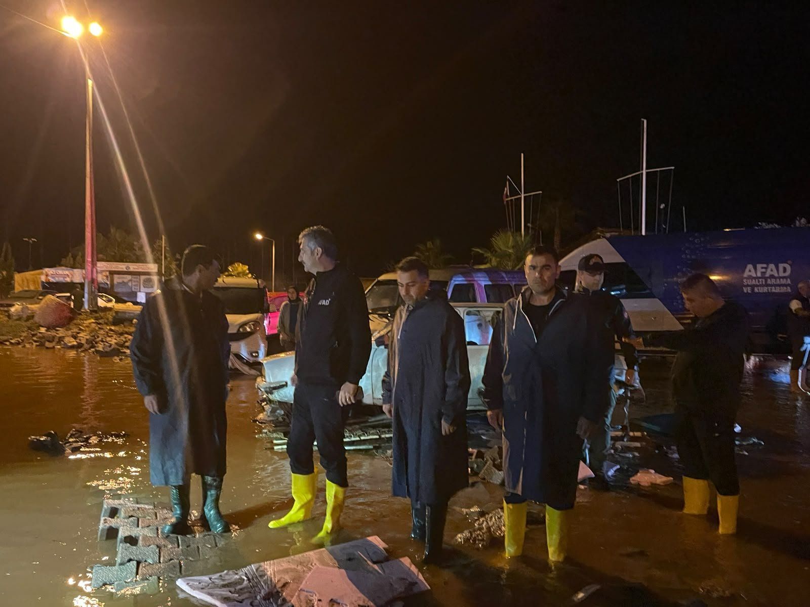 Vali Sahin Demredeki Sel Felaketine Aciklama Yapti (1)