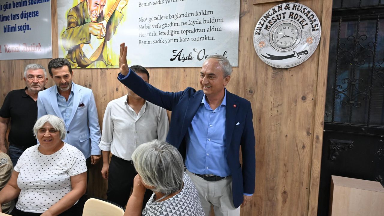 Kepez Belediye Başkanı Mesut Kocagöz, oruç açma lokmasında canlarla buluştu