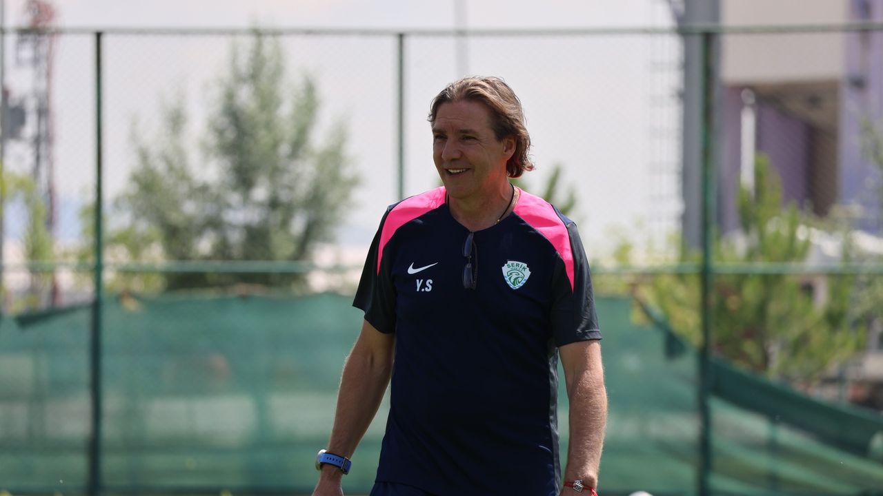 Serik Spor'da Sergey Yuran ile yollar ayrıldı