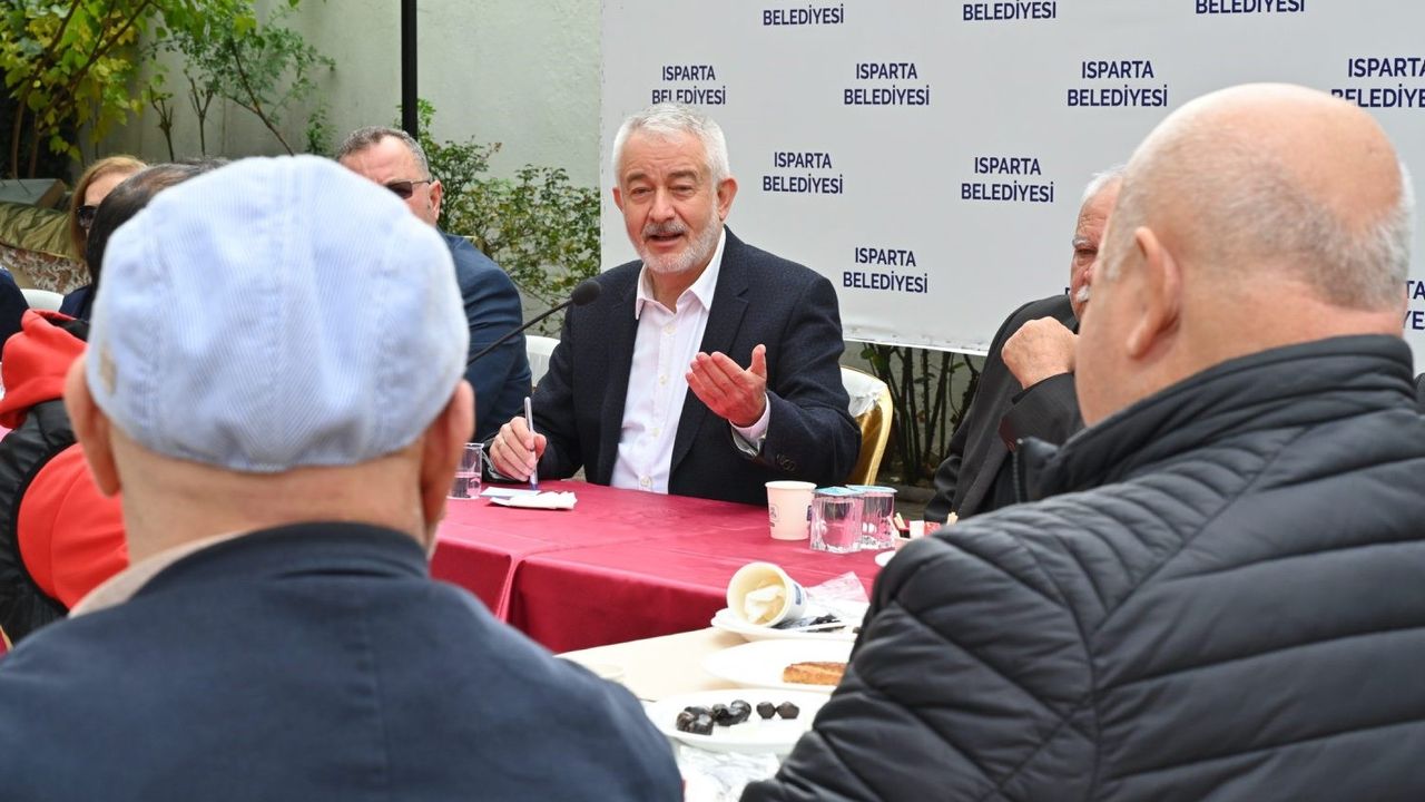 Başkan Başdeğirmen: “Göreve geldiğimizden beri hem tamircilik hem temizlikçilik yapıyoruz”