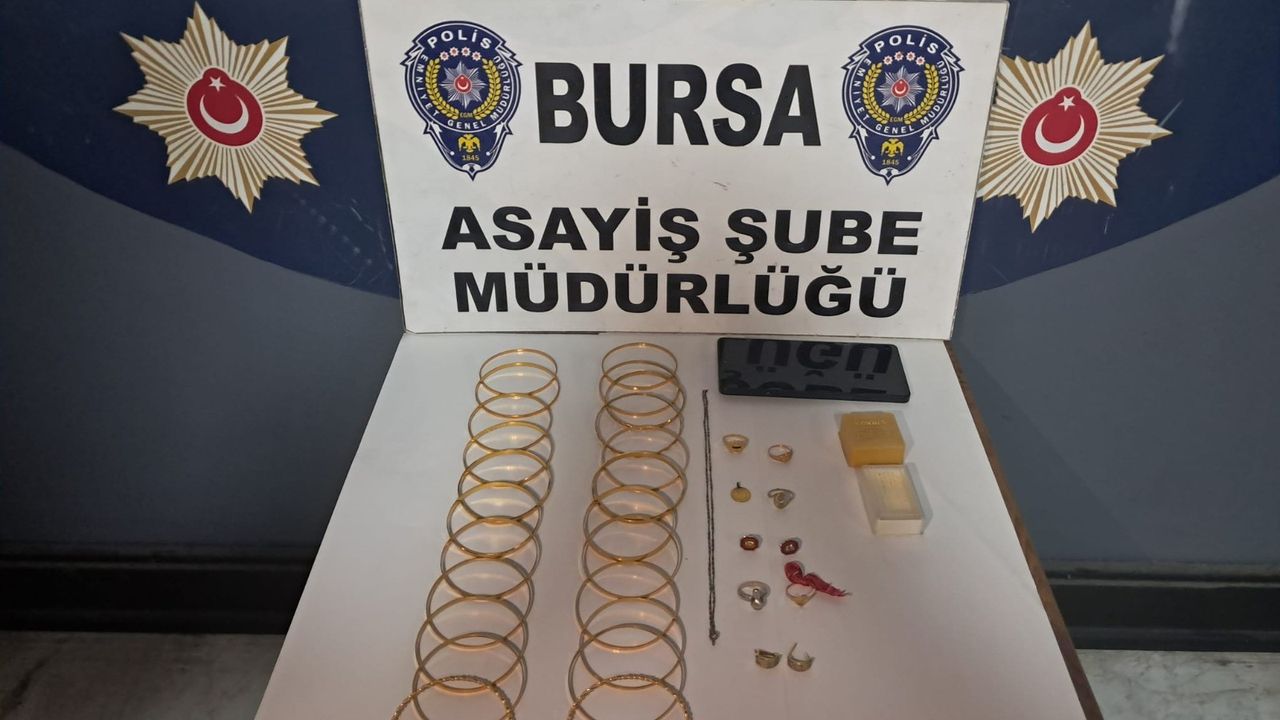 Dolandırıcı tesadüfen emekli polis memurunun taksisine binince bütün planları altüst oldu