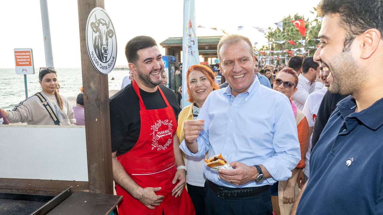 Mersin’de 'Gençlik Festivali' coşkusu tüm kenti sardı