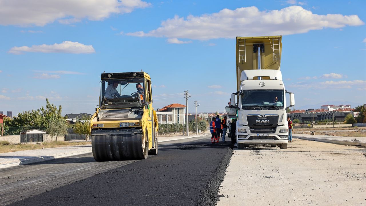 Selçuklu’da 40 bin metrekarelik alanda asfalt